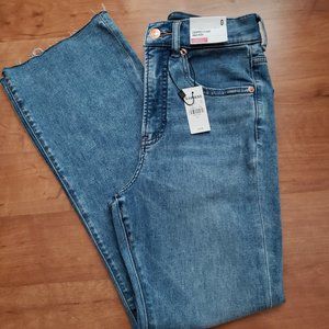 NWT Express light wash high rise cropped jeans 0